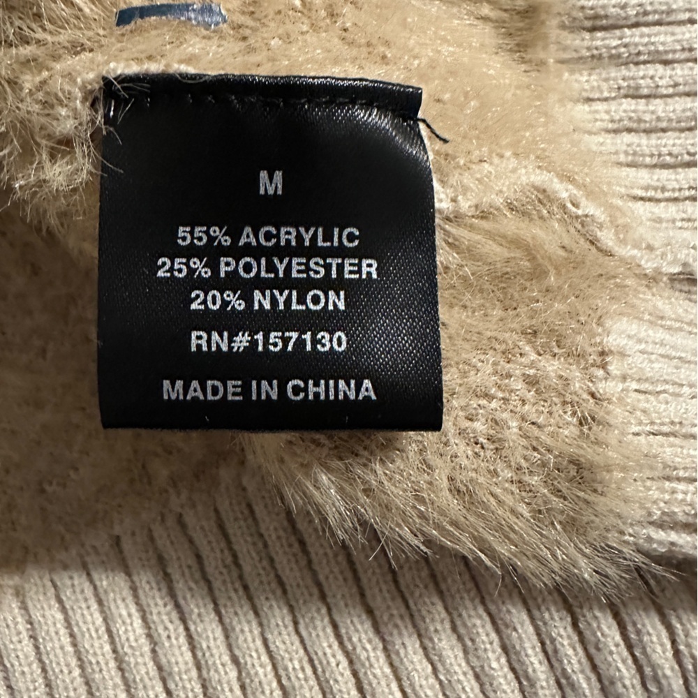Sew In Love sweater. - Picture 4 of 6